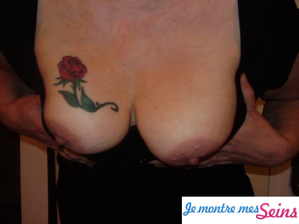 Photo des seins de Lolita