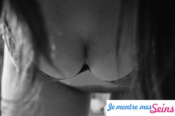 Photo des seins de Douce057
