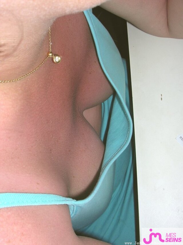 Photo des seins de Lalie