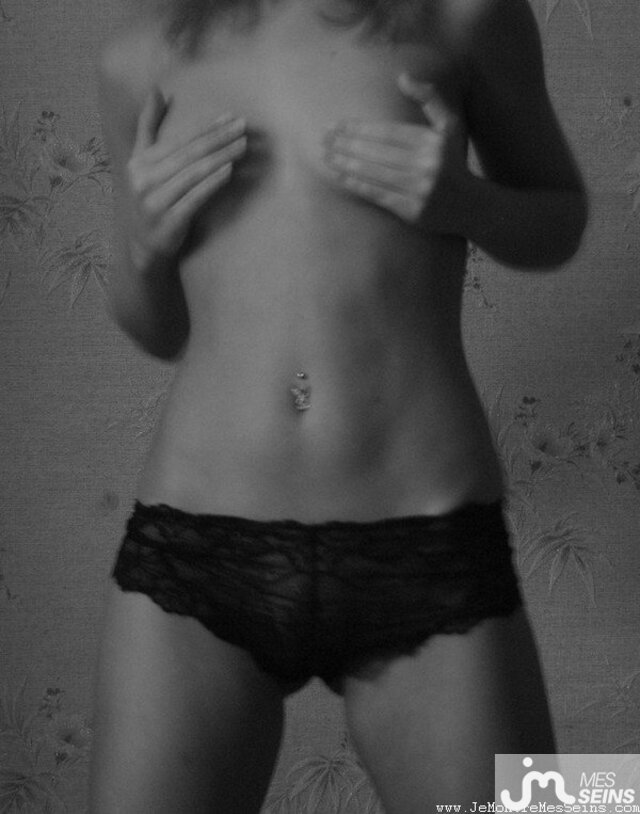 Photo des seins de Symblonde
