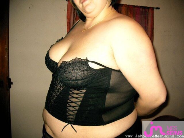Photo des seins de July
