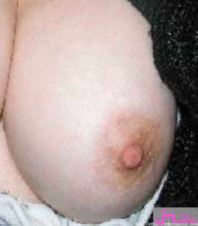 Photo des seins de Laurae