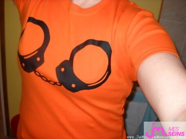 Photo des seins de Titia