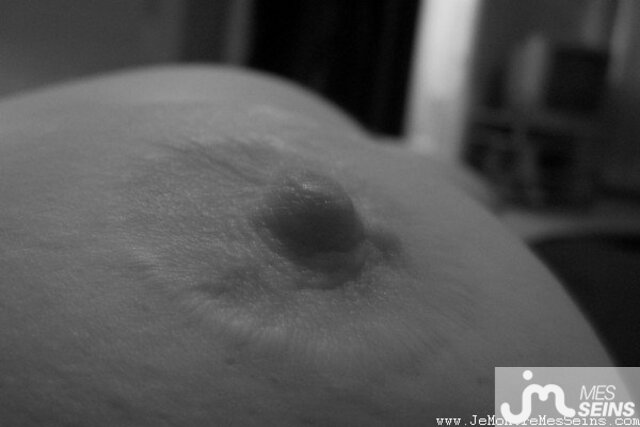 Photo des seins de Titia