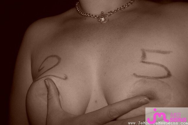 Photo des seins de Titia