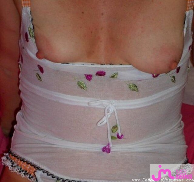 Photo des seins de Downblouse