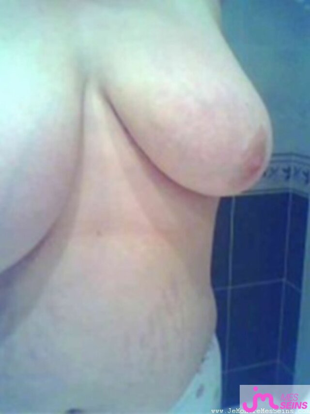 Photo des seins de Choupette