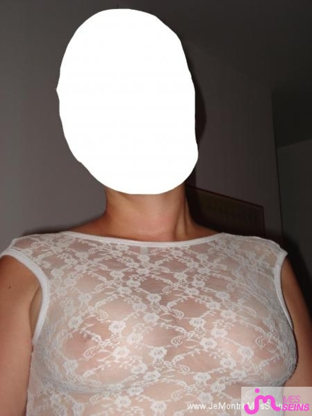 Photo des seins de Basresilles