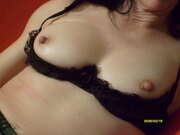Photos des seins de Goodwife, Premier essai...
