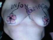Photos des seins de Valyne, Union