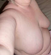Photos des seins de Forteresse, Mes lolos