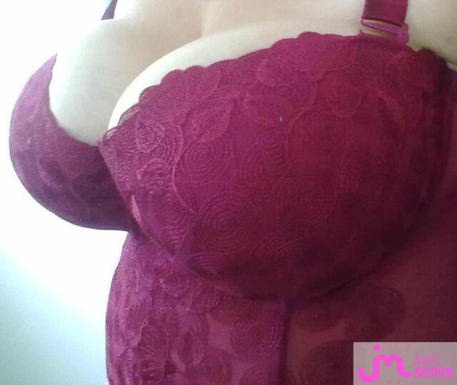 Photo des seins de Gabygaby