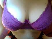 Photos des seins de Lily, petit jeu