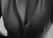 Photos des seins de Just4youandme, Petite cointribution très sage...