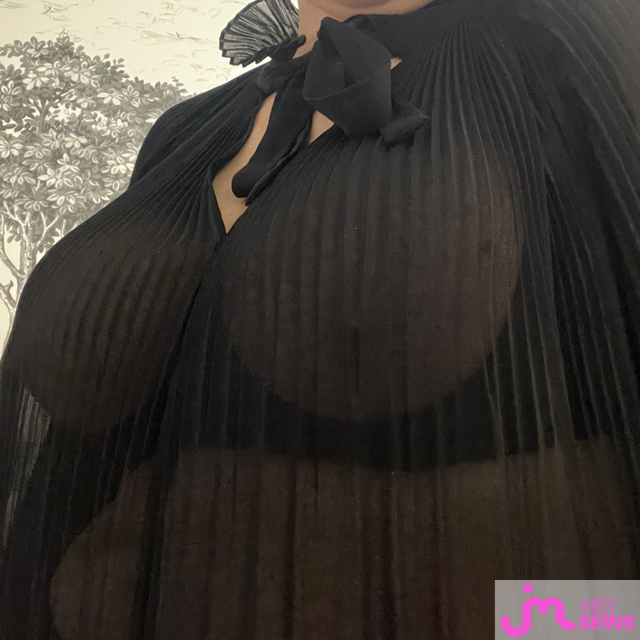 Les très gros seins de Ma belle 69