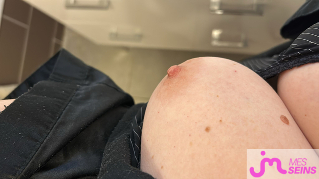 Les gros seins de Lady Bitch
