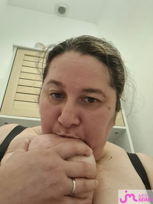 Les très gros seins de Peggy et Babe