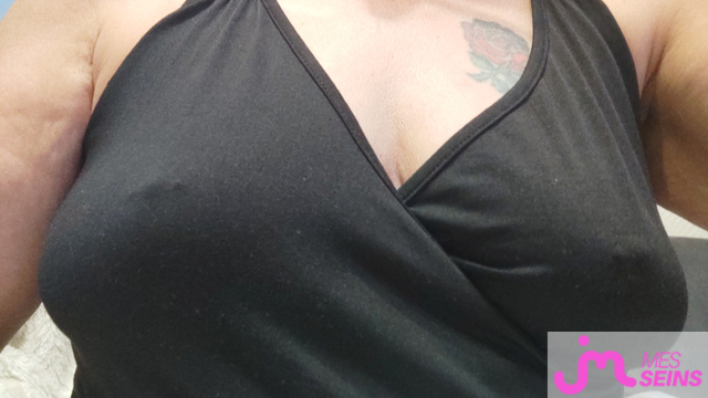 Les très gros seins de Valouambu