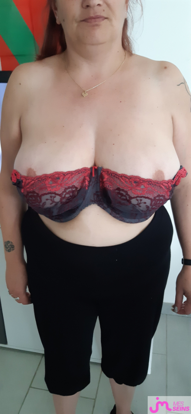 Les seins énormes de Namtchiot