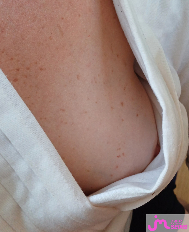 Les seins moyens de Ankhor