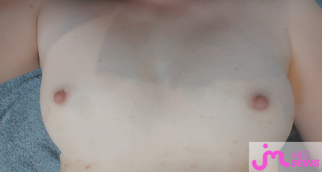 Les seins moyens de Nympheada