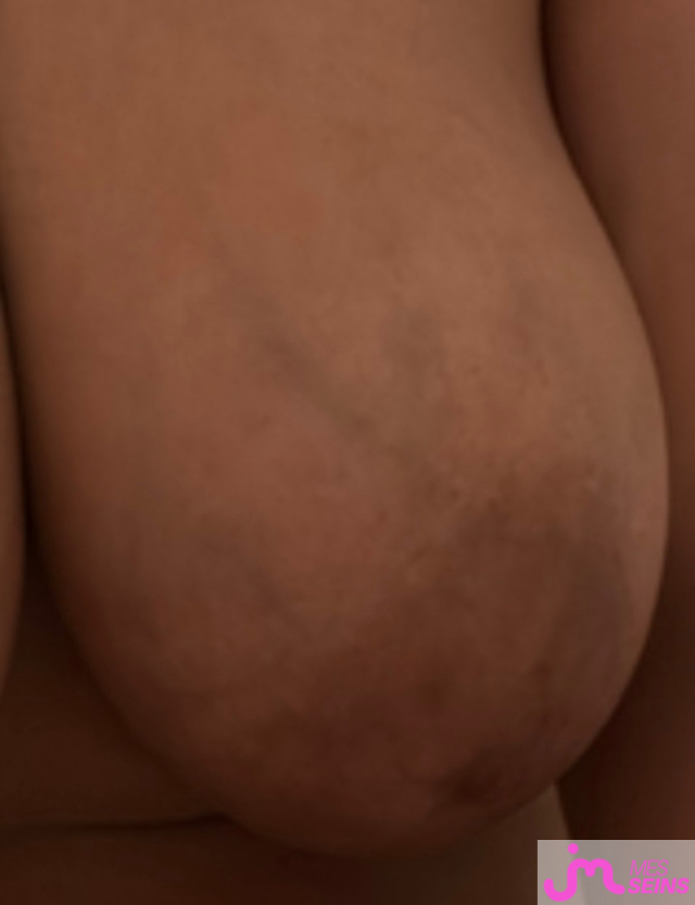 Les très gros seins de Sarah e
