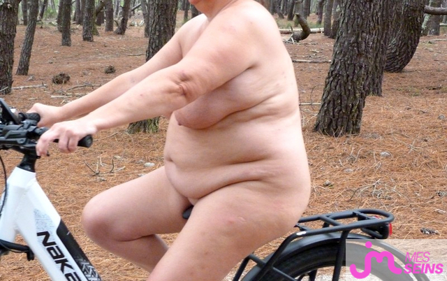 Les très gros seins de Bololos