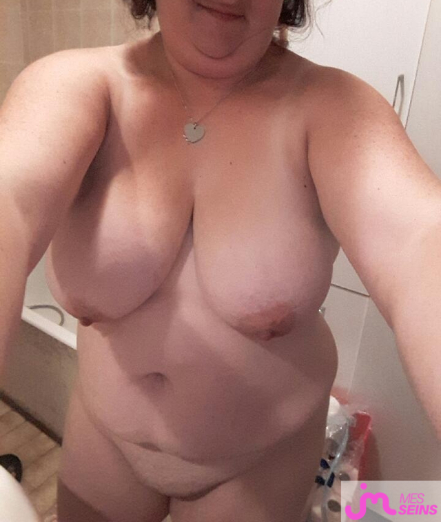 Les très gros seins de Lise seb