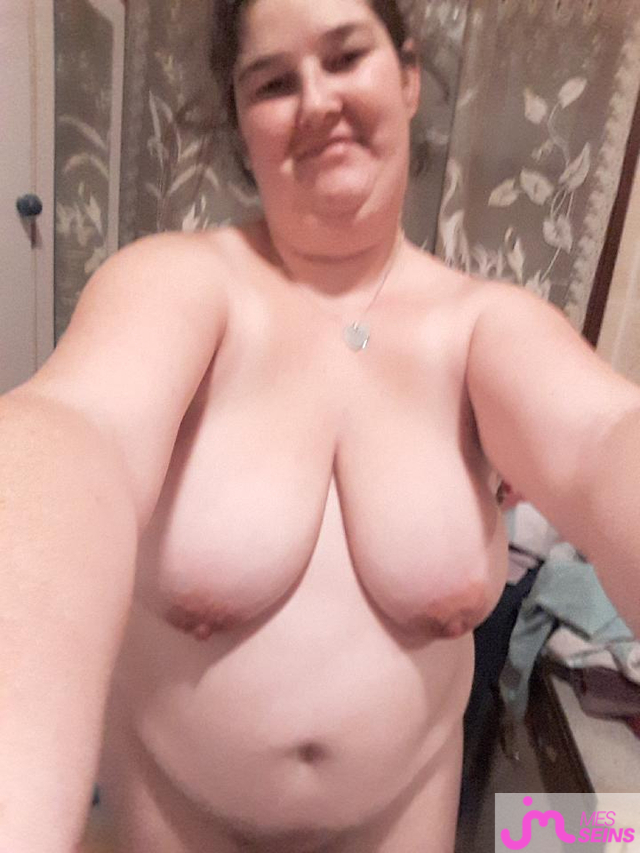Les très gros seins de Lise seb