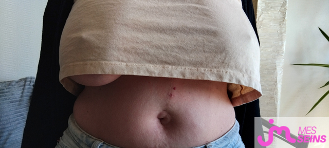Les très gros seins de Couple Calin