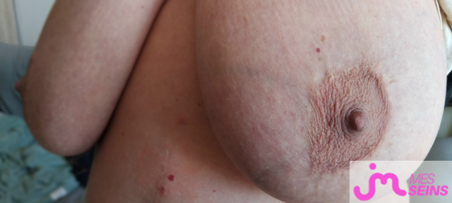 Les très gros seins de Couple Calin