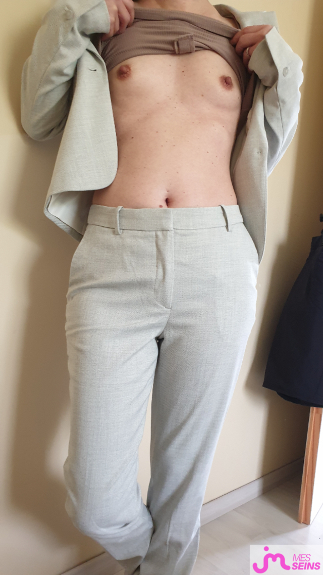 Les très gros seins de Zamzar