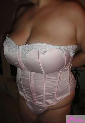Photos de seins : Mon nouveau corset