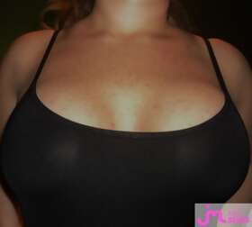 Photos de seins : Ma premi&egrave;re s&eacute;rie !!!