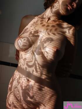 Photos de seins : Peaudouce