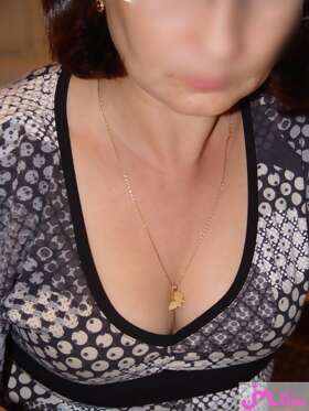 Photos de seins : En toute discr&eacute;tion