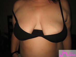 Photos de seins : Les seins bien excitants d' une fan