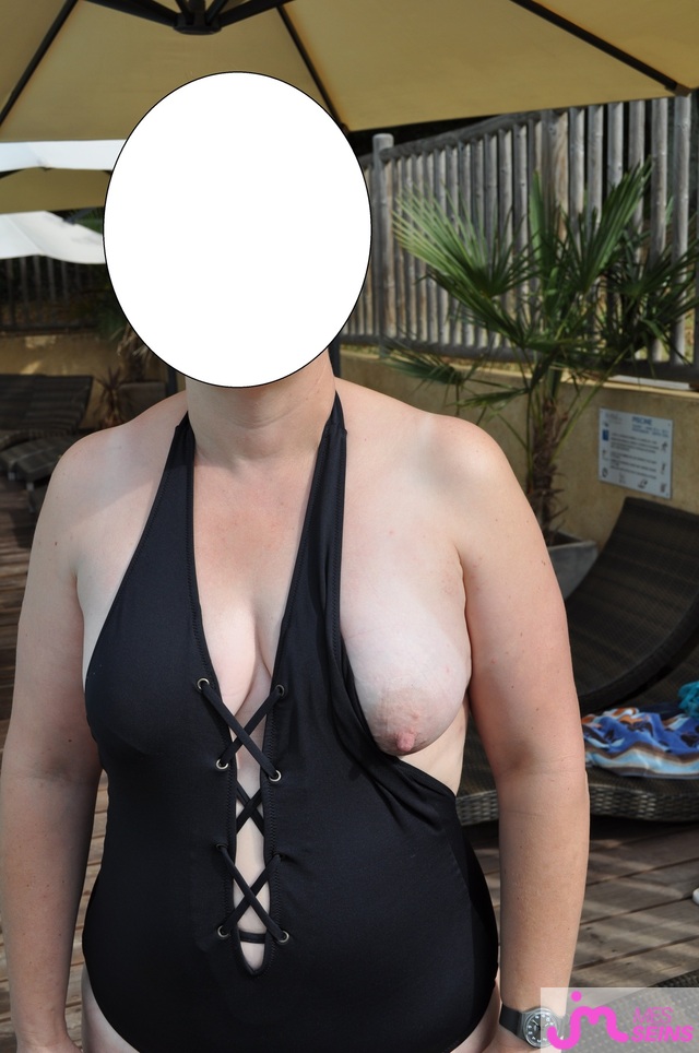 Madame me branle avant ma douche sympa non 8