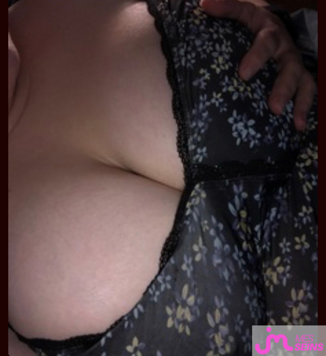 Les seins énormes de Miss_Daisy