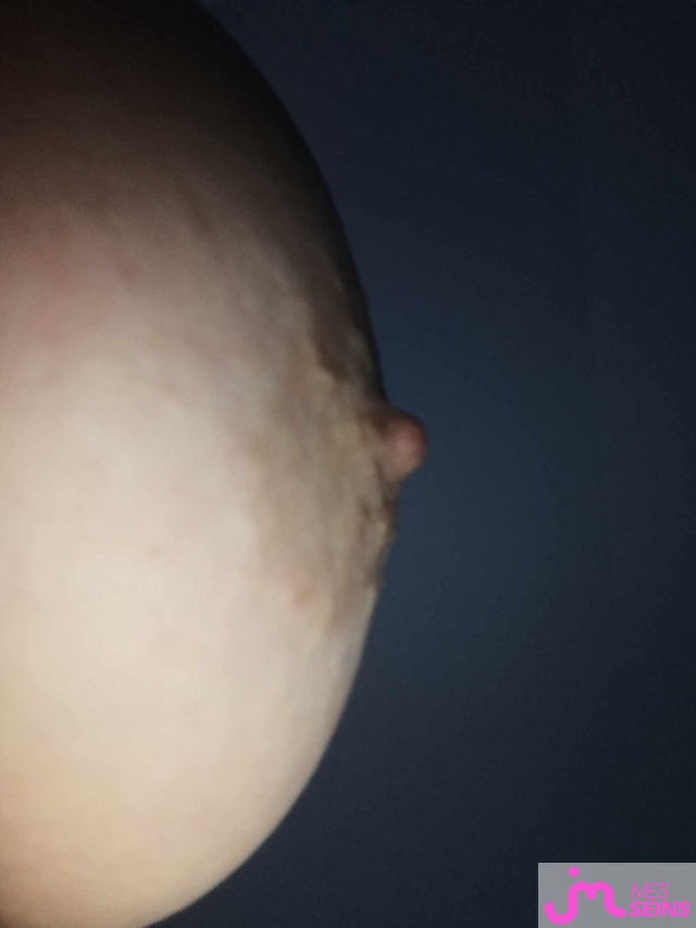 Les très gros seins de SexFriendXX