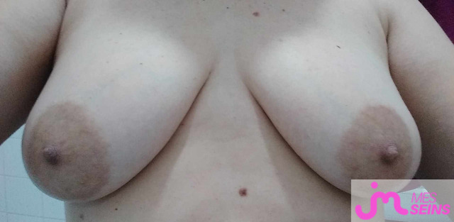 Les gros seins de Yoyo4902