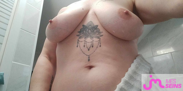 Les seins moyens de Kristof51