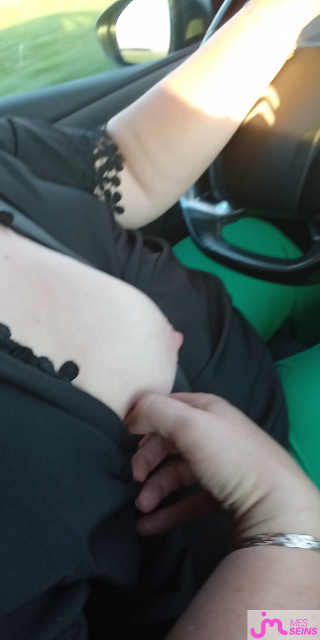 Les seins moyens de Fier