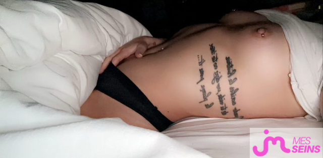 Les seins moyens de Vraiesalope22