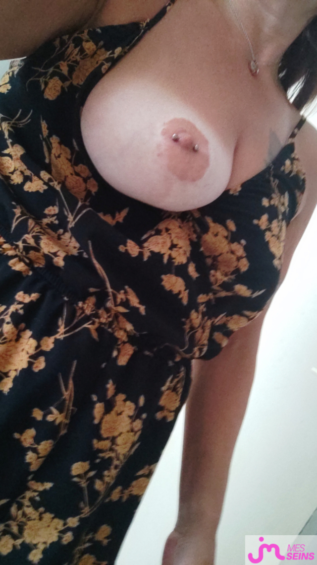 Les très gros seins de Valouambu
