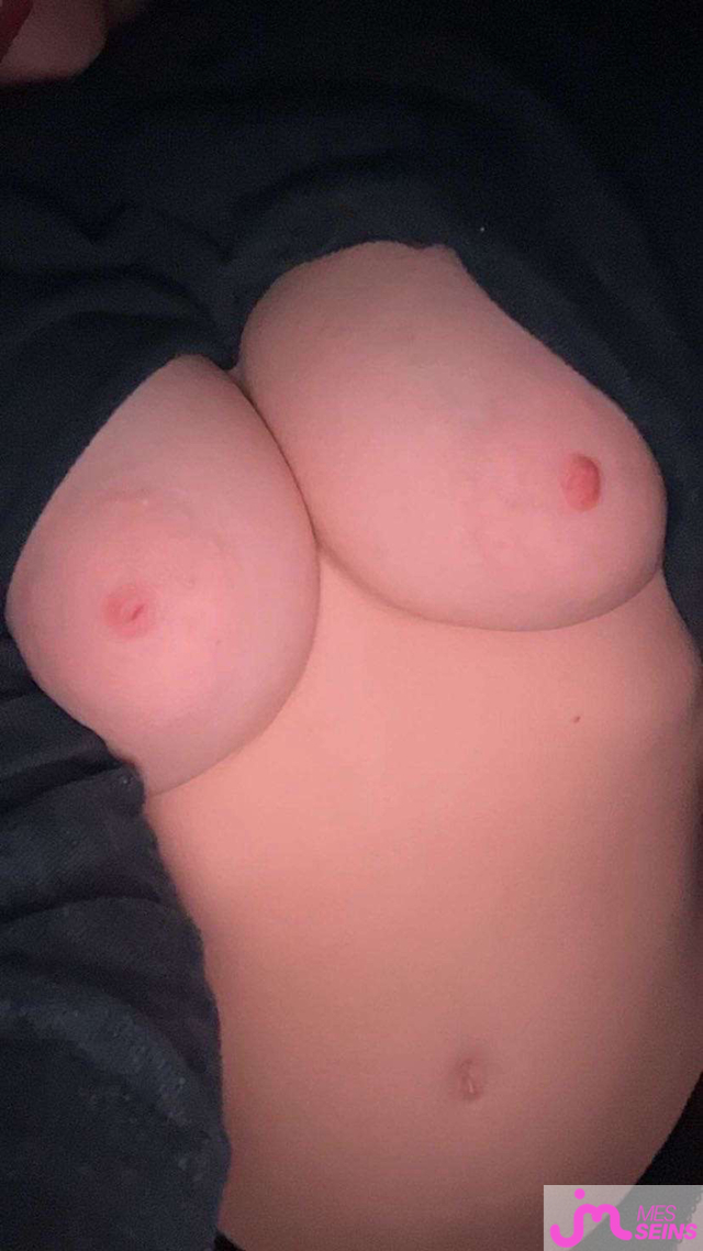 Les très gros seins de Nathn7