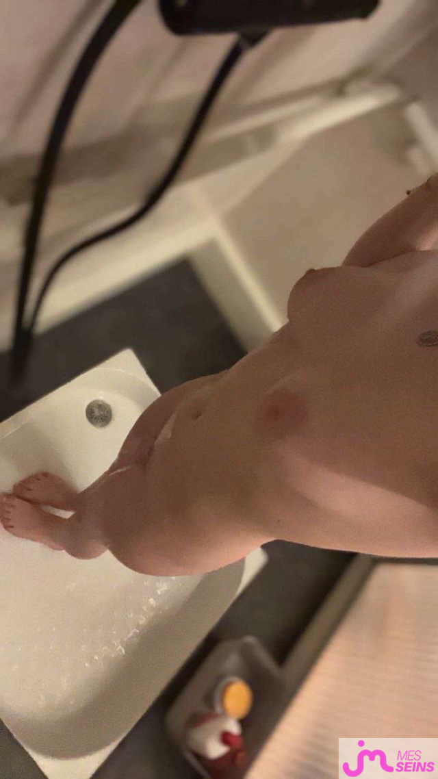 Les très gros seins de Nathn7