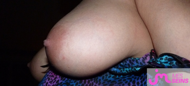Les très gros seins de sexyplaisir