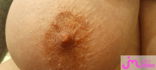 Les très gros seins de Couple Calin