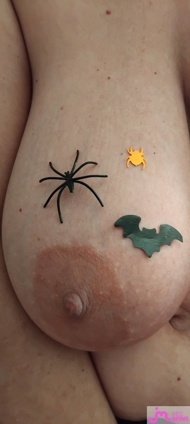 Les très gros seins de Couple Calin